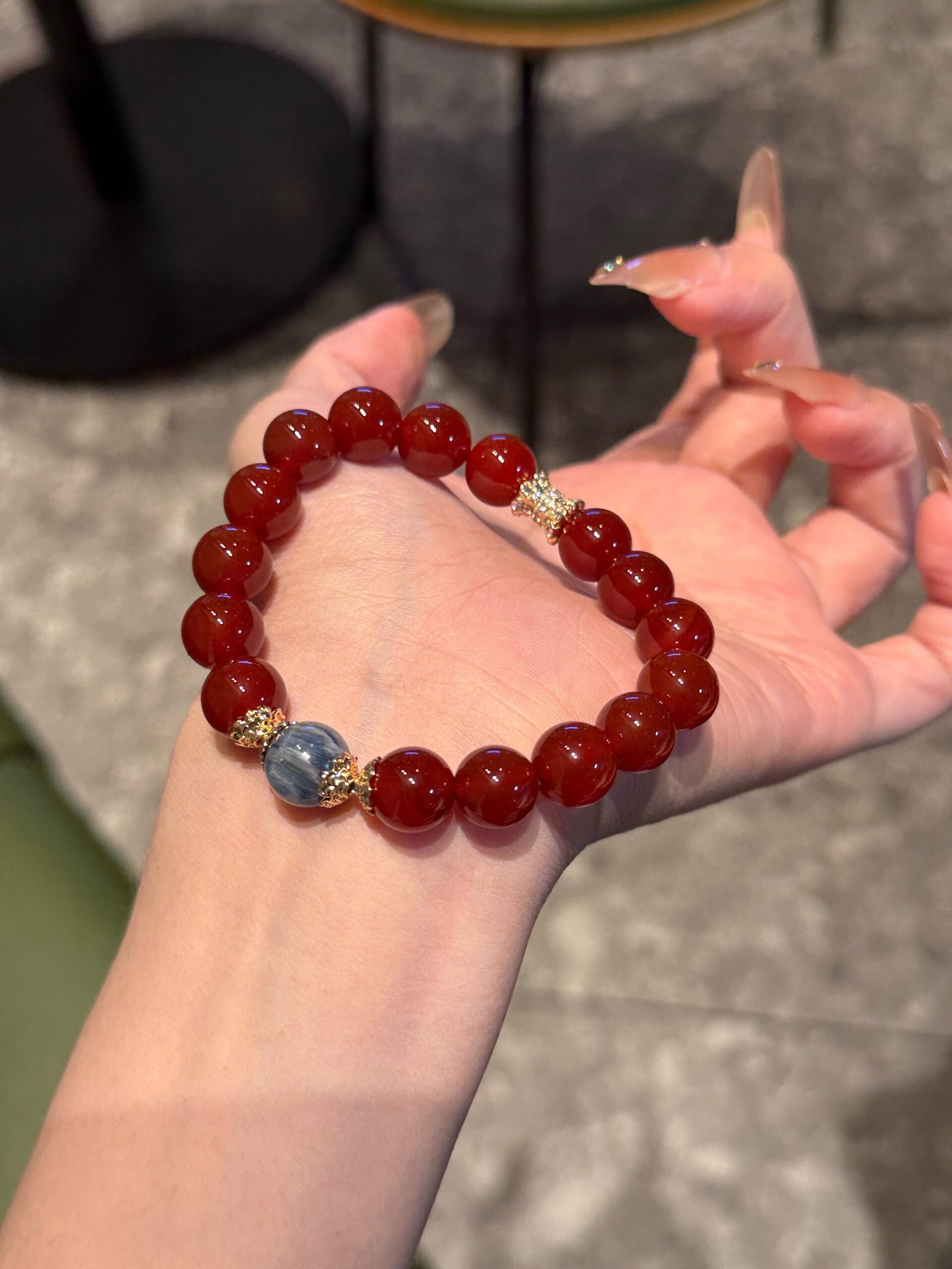 Radiant Aura Bracelet - Image 5